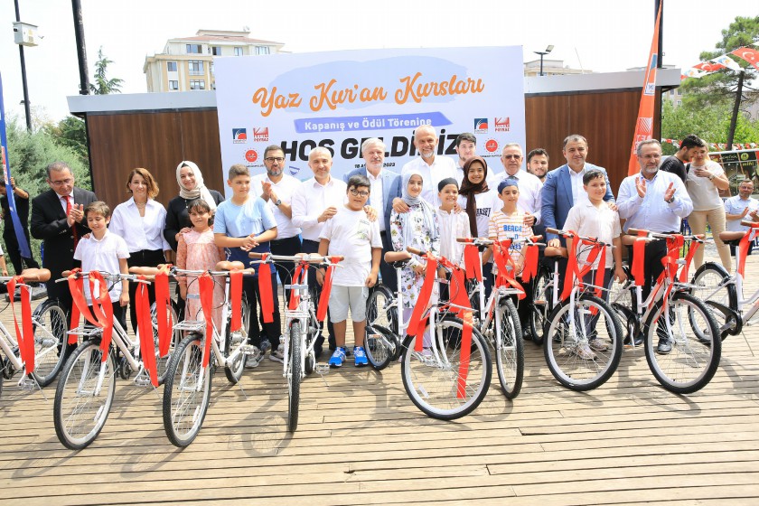 Çekmeköy’de 105 Kur’an Kursu Birincisine 105 Adet Bisiklet Hediye Edildi